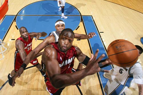 始终如影随 始终如影随