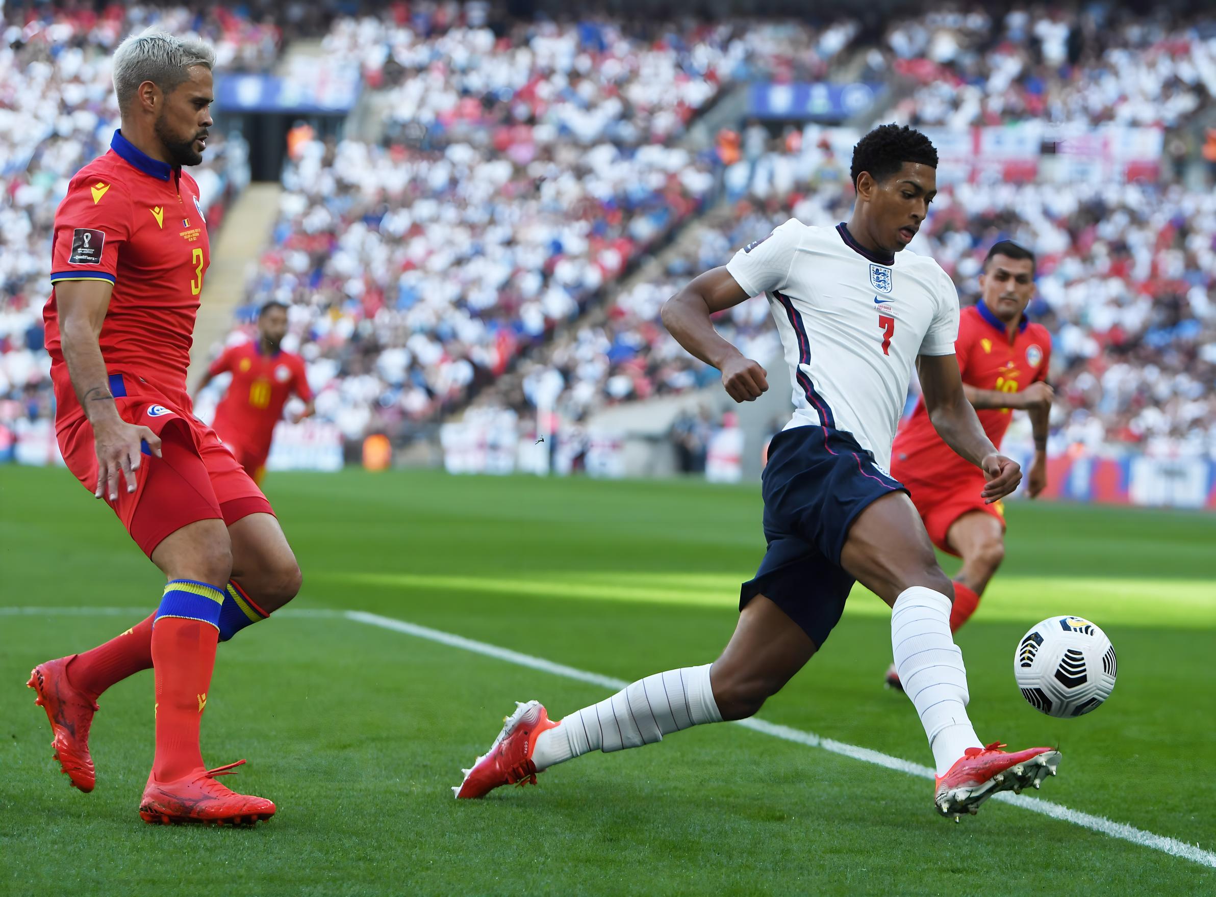 更紧密的闭 更紧密的闭