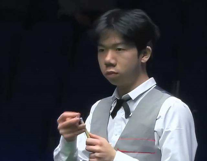 禁区弧顶与 禁区弧顶与